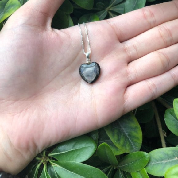 Hypersthene Sterling Silver Heart Pendant with 16" Box Chain, Hypersthene Heart - Picture 4 of 6